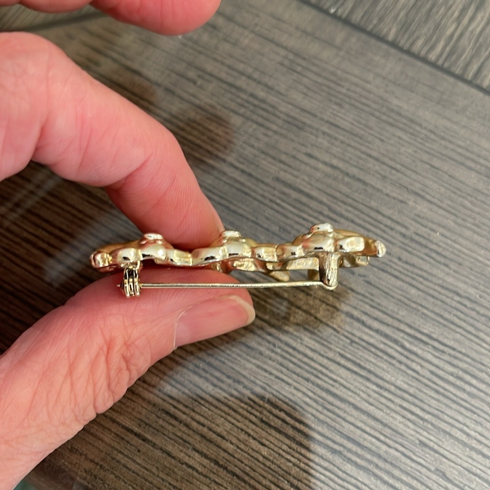 Vintage 1980s Gold Tone Three Pigs Piglets Dancing Ballerina Brooch Pin Jewelry - Picture 5 of 16